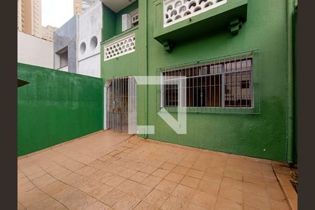 Casa à venda com 186m², 3 quartos e 6 vagas Casa à venda com 186m², 3 quartos e 6 vagasFachada