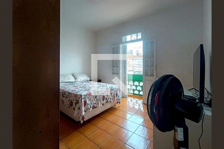 Casa à venda com 186m², 3 quartos e 6 vagas Casa à venda com 186m², 3 quartos e 6 vagasQuarto 1