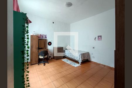 Casa à venda com 186m², 3 quartos e 6 vagas Casa à venda com 186m², 3 quartos e 6 vagasQuarto 3