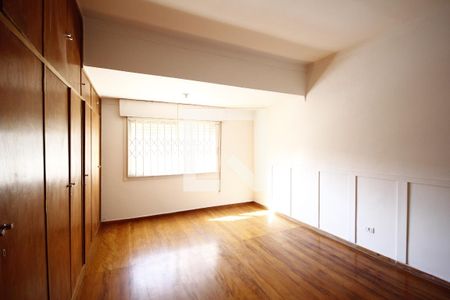 Quarto 1 de casa para alugar com 2 quartos, 180m² em Cambuci, São Paulo