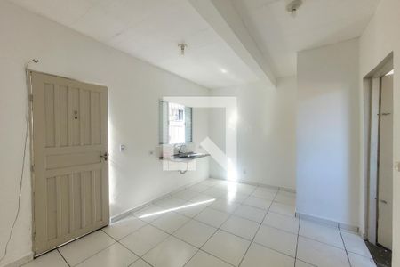 Quarto/Cozinha de kitnet/studio para alugar com 1 quarto, 15m² em Cambuci, São Paulo