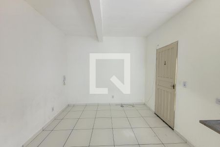 Quarto/Cozinha de kitnet/studio para alugar com 1 quarto, 15m² em Cambuci, São Paulo