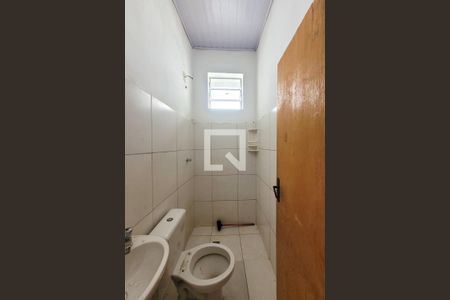 Banheiro de kitnet/studio para alugar com 1 quarto, 16m² em Cambuci, São Paulo