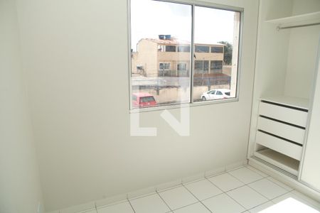 Quarto 1 de apartamento para alugar com 2 quartos, 45m² em Samambaia Norte (samambaia), Brasília