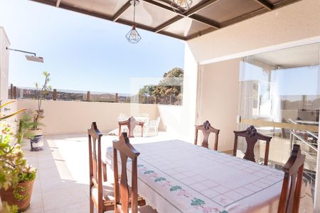 Apartamento à venda com 149m², 3 quartos e 2 vagas Apartamento à venda com 149m², 3 quartos e 2 vagasChurrasqueira