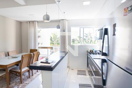 Apartamento à venda com 149m², 3 quartos e 2 vagas Apartamento à venda com 149m², 3 quartos e 2 vagasCozinha