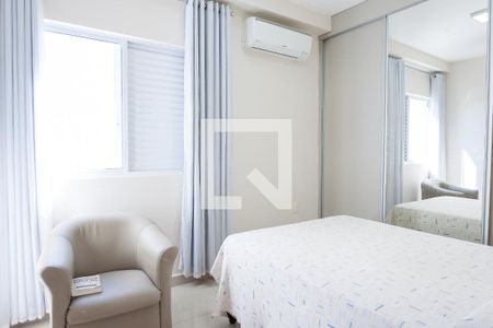 Apartamento à venda com 149m², 3 quartos e 2 vagas Apartamento à venda com 149m², 3 quartos e 2 vagasSuíte