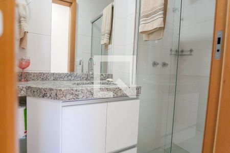 Apartamento à venda com 149m², 3 quartos e 2 vagas Apartamento à venda com 149m², 3 quartos e 2 vagasBanheiro Social