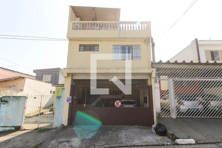 Casa à venda com 138m², 3 quartos e 3 vagas Casa à venda com 138m², 3 quartos e 3 vagasFachada