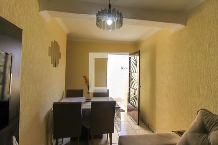 Casa à venda com 138m², 3 quartos e 3 vagas Casa à venda com 138m², 3 quartos e 3 vagasSala 2