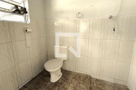 Casa à venda com 110m², 2 quartos e 3 vagas Casa à venda com 110m², 2 quartos e 3 vagasBanheiro de Serviço