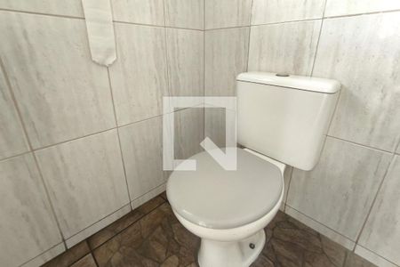 Casa à venda com 110m², 2 quartos e 3 vagas Casa à venda com 110m², 2 quartos e 3 vagasBanheiro de Serviço