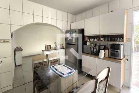 Casa à venda com 110m², 2 quartos e 3 vagas Casa à venda com 110m², 2 quartos e 3 vagasCozinha