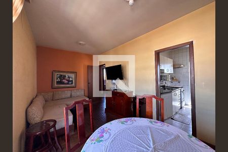 Sala de apartamento à venda com 2 quartos, 62m² em Santa Tereza, Belo Horizonte