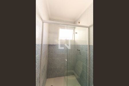 Banheiro da Suíte 1 de casa para alugar com 2 quartos, 130m² em Vila Rio Branco, São Paulo