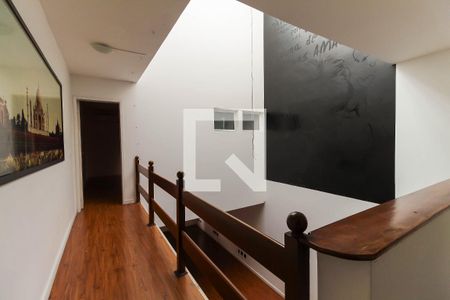 Corredor de casa à venda com 2 quartos, 130m² em Vila Rio Branco, São Paulo