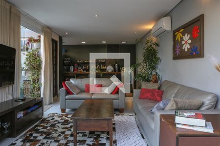 Sala de casa à venda com 3 quartos, 160m² em Vila Romana, São Paulo