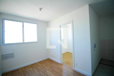 Sala de apartamento para alugar com 2 quartos, 34m² em Vila Inglesa, São Paulo