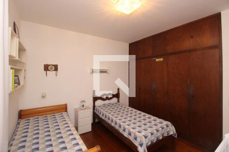 Quarto 2 de apartamento à venda com 3 quartos, 105m² em Santo Antônio, Belo Horizonte