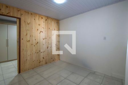 Quarto de casa à venda com 2 quartos, 48m² em Guajuviras, Canoas