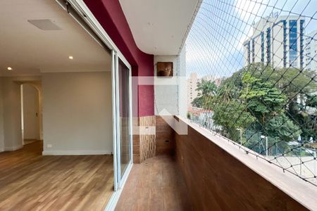 Sacada de apartamento à venda com 4 quartos, 198m² em Itaim Bibi, São Paulo