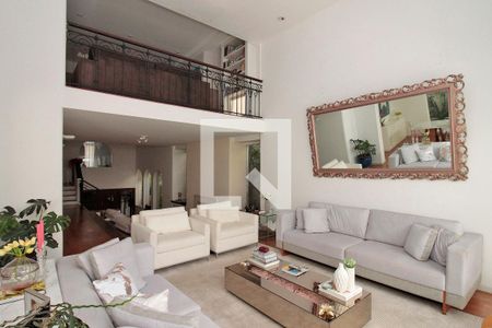 Sala de casa à venda com 4 quartos, 440m² em Pacaembu, São Paulo
