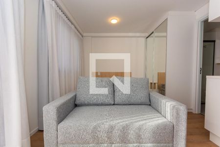 Sala de kitnet/studio para alugar com 1 quarto, 30m² em Centro, Curitiba