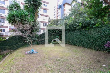 Casa à venda com 180m², 4 quartos e 1 vaga Casa à venda com 180m², 4 quartos e 1 vagaQuintal