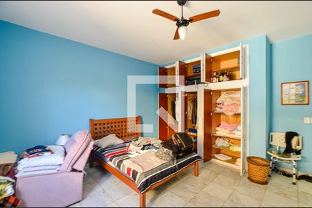 Quarto 1 de casa à venda com 3 quartos, 360m² em Piratininga, Niterói