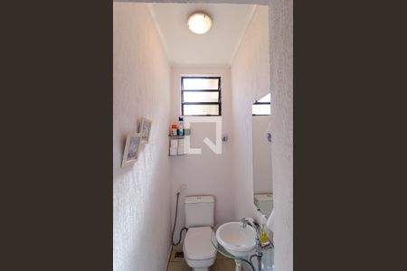 Lavabo de casa à venda com 3 quartos, 180m² em Campo Belo, São Paulo