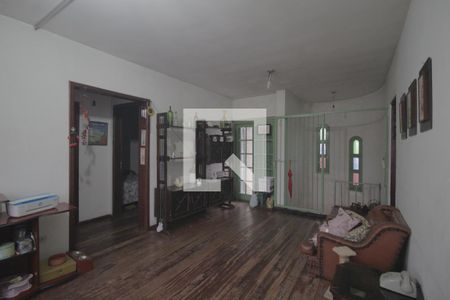 Sala 1 de casa à venda com 2 quartos, 230m² em Rio Branco, Canoas