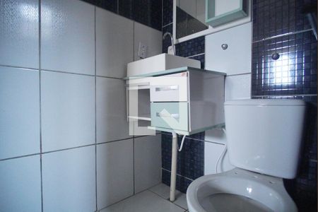 Banheiro de casa à venda com 2 quartos, 80m² em Campina, São Leopoldo