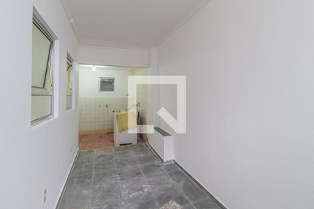 Quarto de casa para alugar com 5 quartos, 220m² em Vila Yara, Osasco