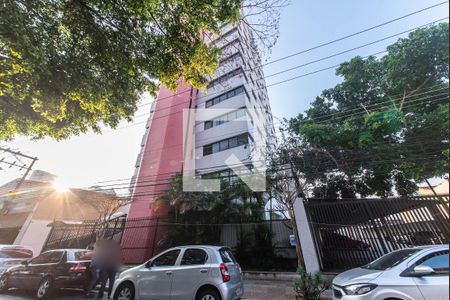 Apartamento à venda com 147m², 4 quartos e 2 vagas Apartamento à venda com 147m², 4 quartos e 2 vagasFachada