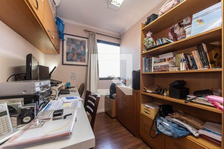 Apartamento à venda com 147m², 4 quartos e 2 vagas Apartamento à venda com 147m², 4 quartos e 2 vagasEscritório