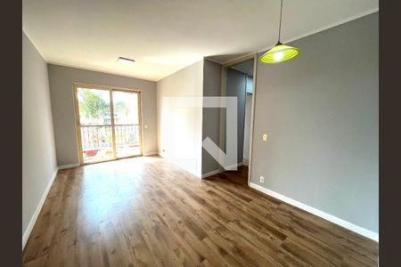 Sala de apartamento para alugar com 3 quartos, 67m² em Parque Jabaquara, São Paulo