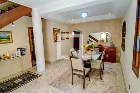sala de casa de condomínio à venda com 6 quartos, 200m² em Taquara, Rio de Janeiro