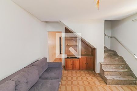 Sala de casa à venda com 4 quartos, 200m² em Jardim Rizzo, São Paulo