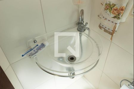 Casa à venda com 468m², 4 quartos e 4 vagas Casa à venda com 468m², 4 quartos e 4 vagasBanheiro da Suíte 3