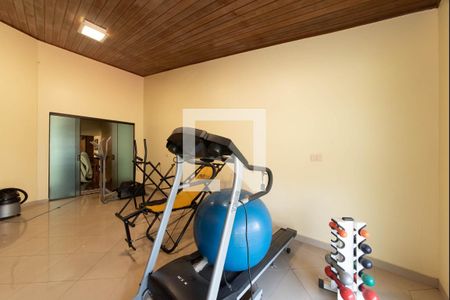 Casa à venda com 468m², 4 quartos e 4 vagas Casa à venda com 468m², 4 quartos e 4 vagasÁrea comum