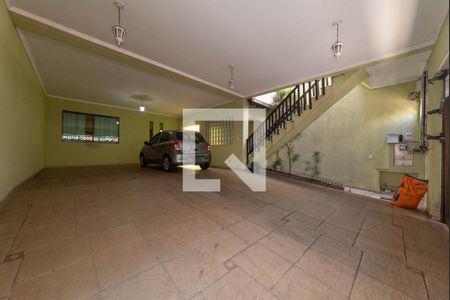 Casa à venda com 468m², 4 quartos e 4 vagas Casa à venda com 468m², 4 quartos e 4 vagasÁrea comum