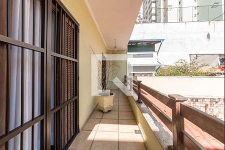 Casa à venda com 468m², 4 quartos e 4 vagas Casa à venda com 468m², 4 quartos e 4 vagasSacada da Suíte 4