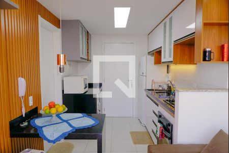 Sala / Cozinha /Área de Serviço de apartamento para alugar com 1 quarto, 30m² em Cambuci, São Paulo