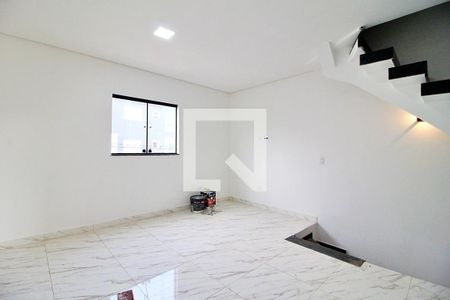 Sala de casa à venda com 2 quartos, 107m² em Santa Teresinha, Santo André