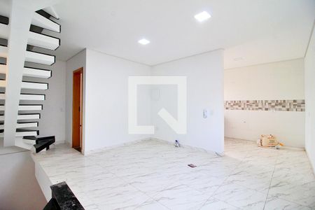 Casa à venda com 107m², 2 quartos e 2 vagasSala