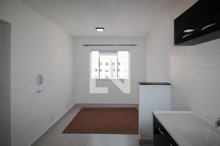 Sala/Cozinha de apartamento para alugar com 2 quartos, 33m² em Sacomã, São Paulo