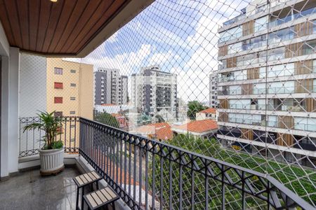 Varanda/Vista da Sala de apartamento para alugar com 4 quartos, 200m² em Sumaré, São Paulo