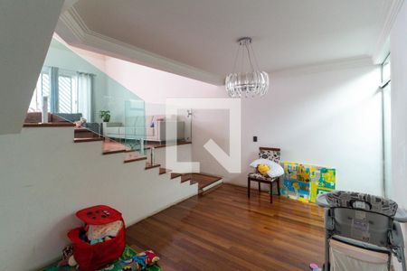 Sala de casa à venda com 3 quartos, 300m² em Jardim da Glória, São Paulo