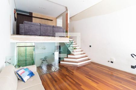 Sala de casa à venda com 3 quartos, 300m² em Jardim da Glória, São Paulo