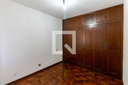 Quarto 2 de apartamento para alugar com 2 quartos, 80m² em Lourdes, Belo Horizonte